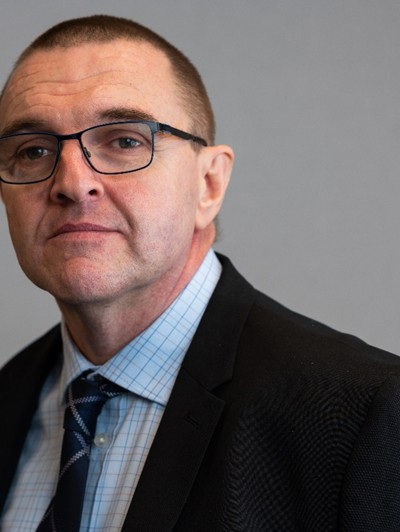 Andrew Saunders