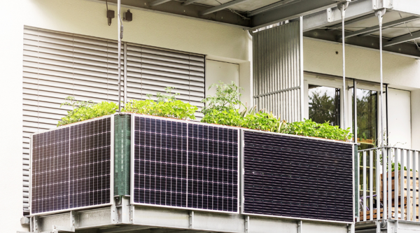 Government Legalises Plug-In Solar Panels